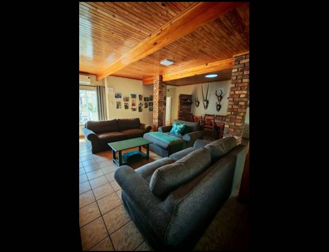 3 BEDROOM HOUSE FOR SALE IN MOREGLOED